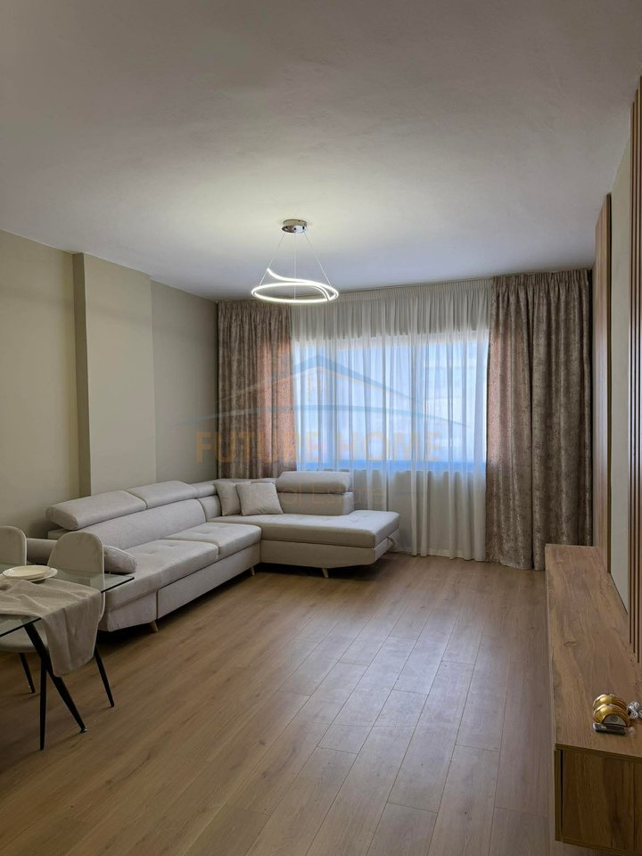 Shitet, Apartament 1+1, Unaza e Re