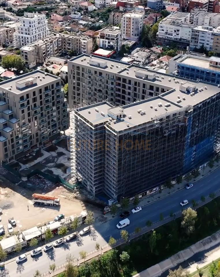 Shitet, Apartament 1+1, Kompleksi Golden Gate, Tiranë.