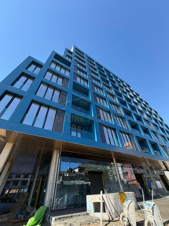 For sale, Apartment 1+1, Golden Gate Complex, Tirana.