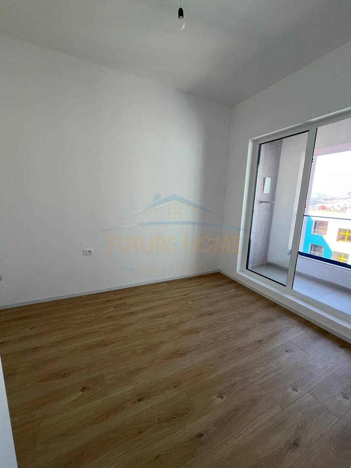 Shitet, Apartament 1+1, Kompleksi Kadiu, Tiranë