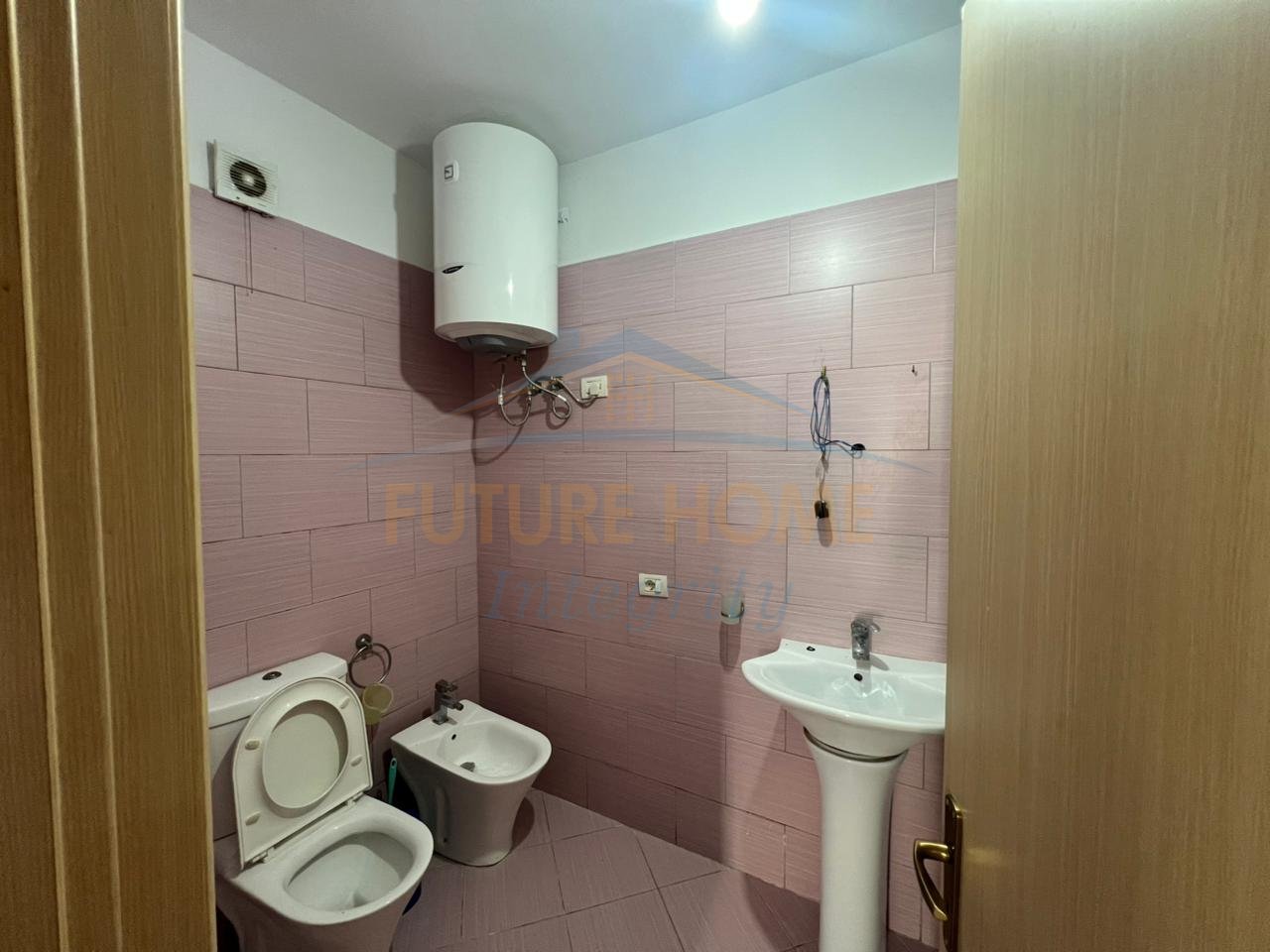 Qera, Apartament 2+1+2, Ali Demi, Tiranë.