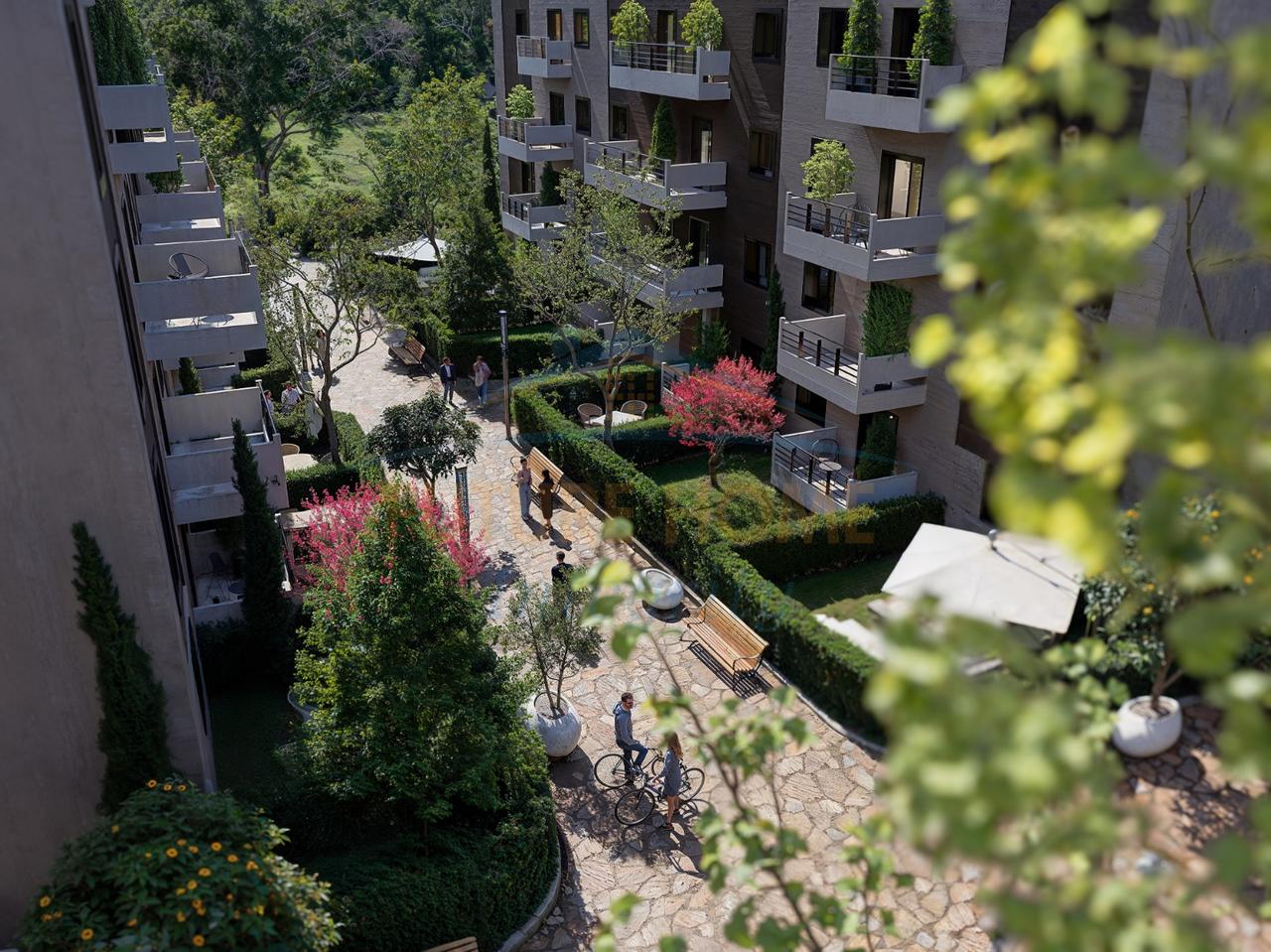 Shitet, Apartament 3+1, Rezidenca Kodra e Liqenit, Paskuqan, Tiranë.