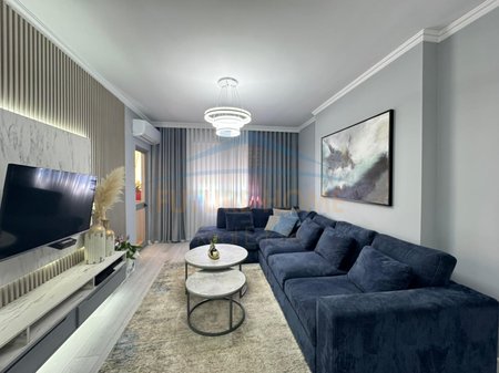 Shitet, Apartament 2+1, Yzberisht