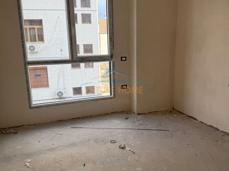 In vendita, Appartamento 2+1+2, vicino al Campo Alidemi, Tirana., Tirana.