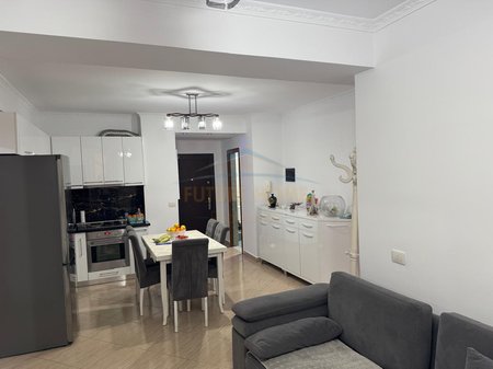 Shitet, Apartament 3+1+2, Unaza e Re,Tirane