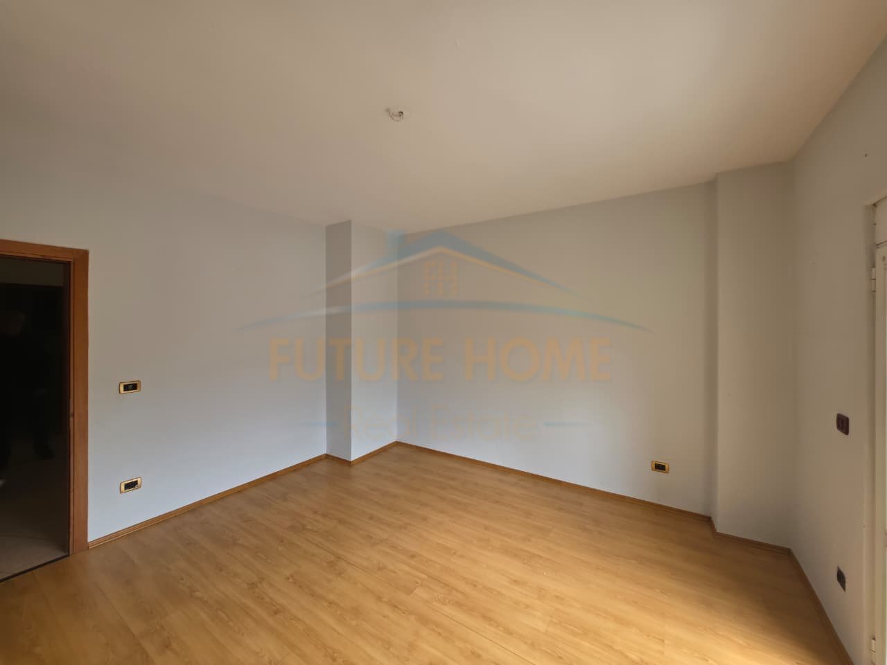 For sale, 2+1 Apartment, Neighborhood 18, Korçë