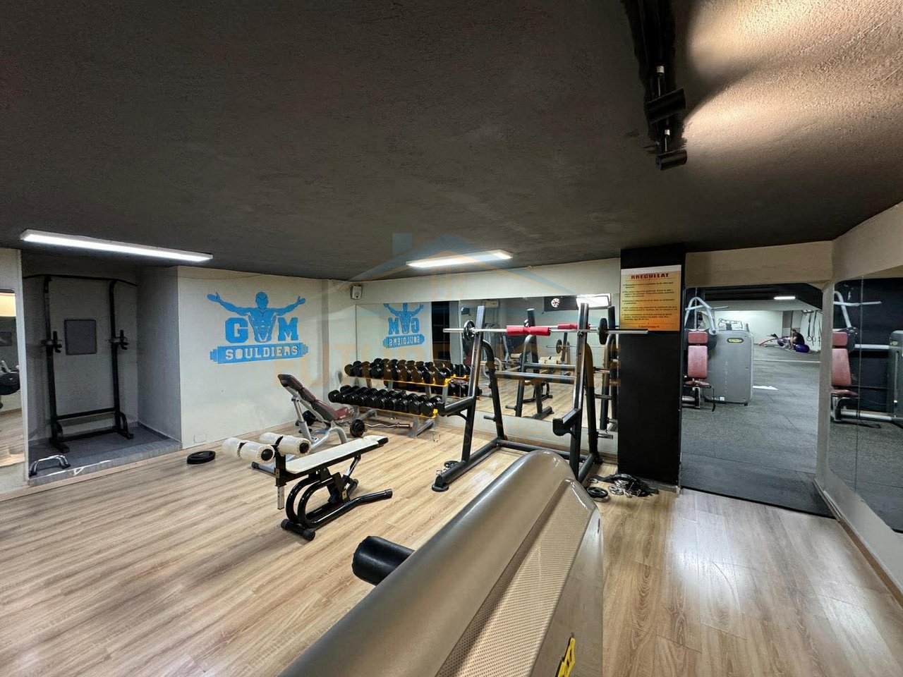 Shitet, Ambient Biznesi, Myslym Shyri, Tirane