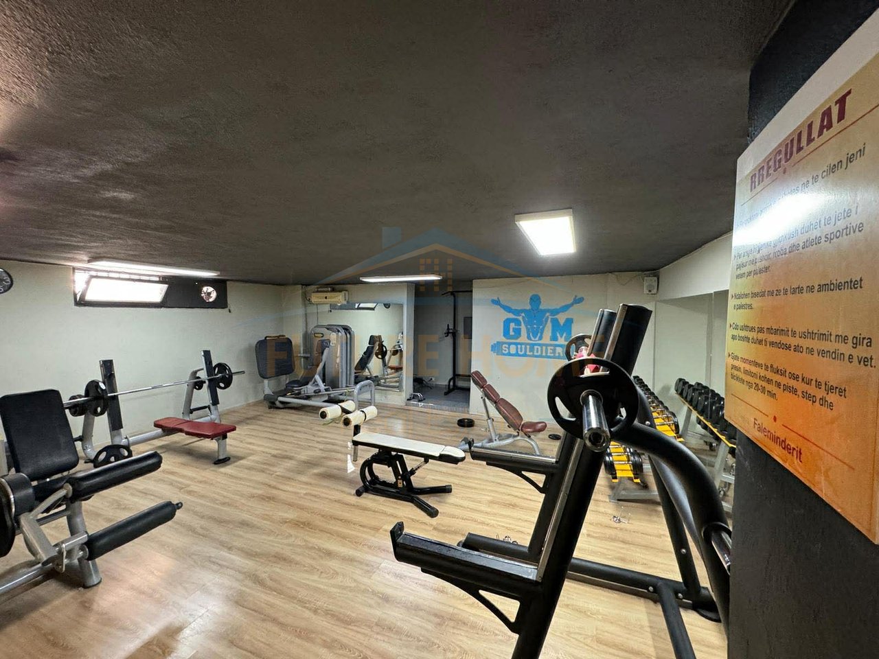 Shitet, Ambient Biznesi, Myslym Shyri, Tirane