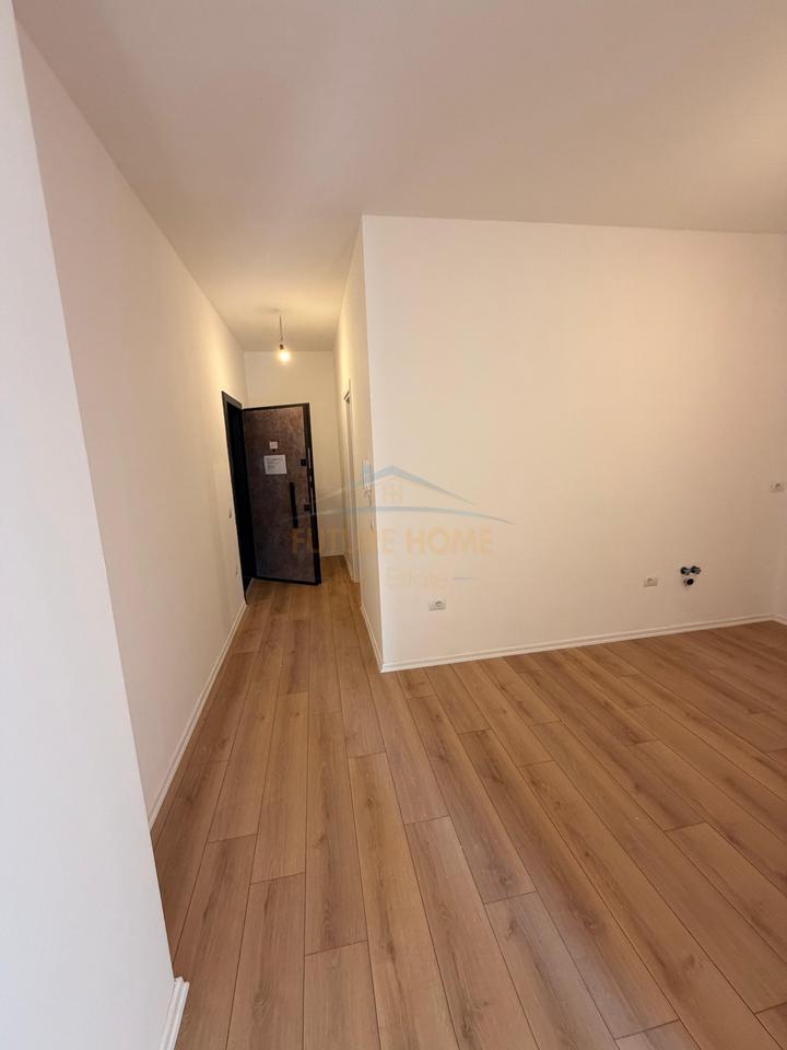 Qira, Apartament 2+1+2, Rruga e Barrikadave, Tiranë.