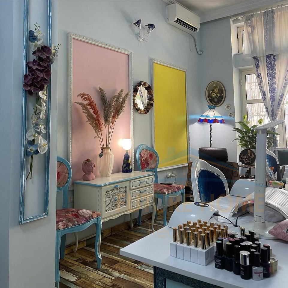 Shitet, Ambient Biznes, Ish Ekspozita, Tirane