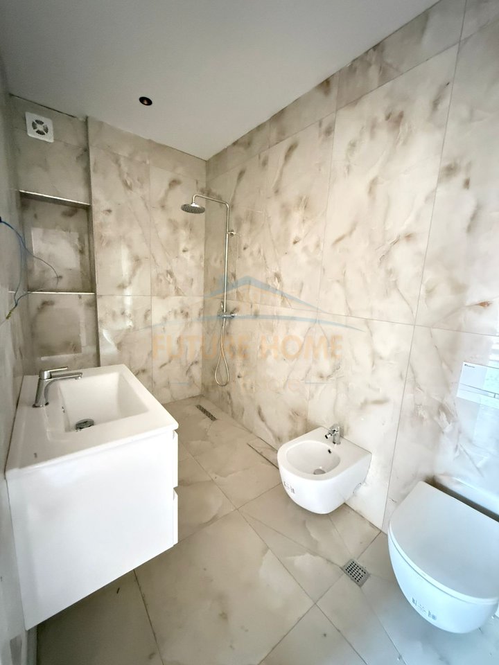 In vendita, appartamento, 2+1+2, Pazari i Ri, Tirana