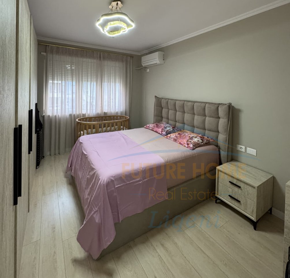 Shitet, Apartament 1+1, Liqeni i Thate, Tirane.