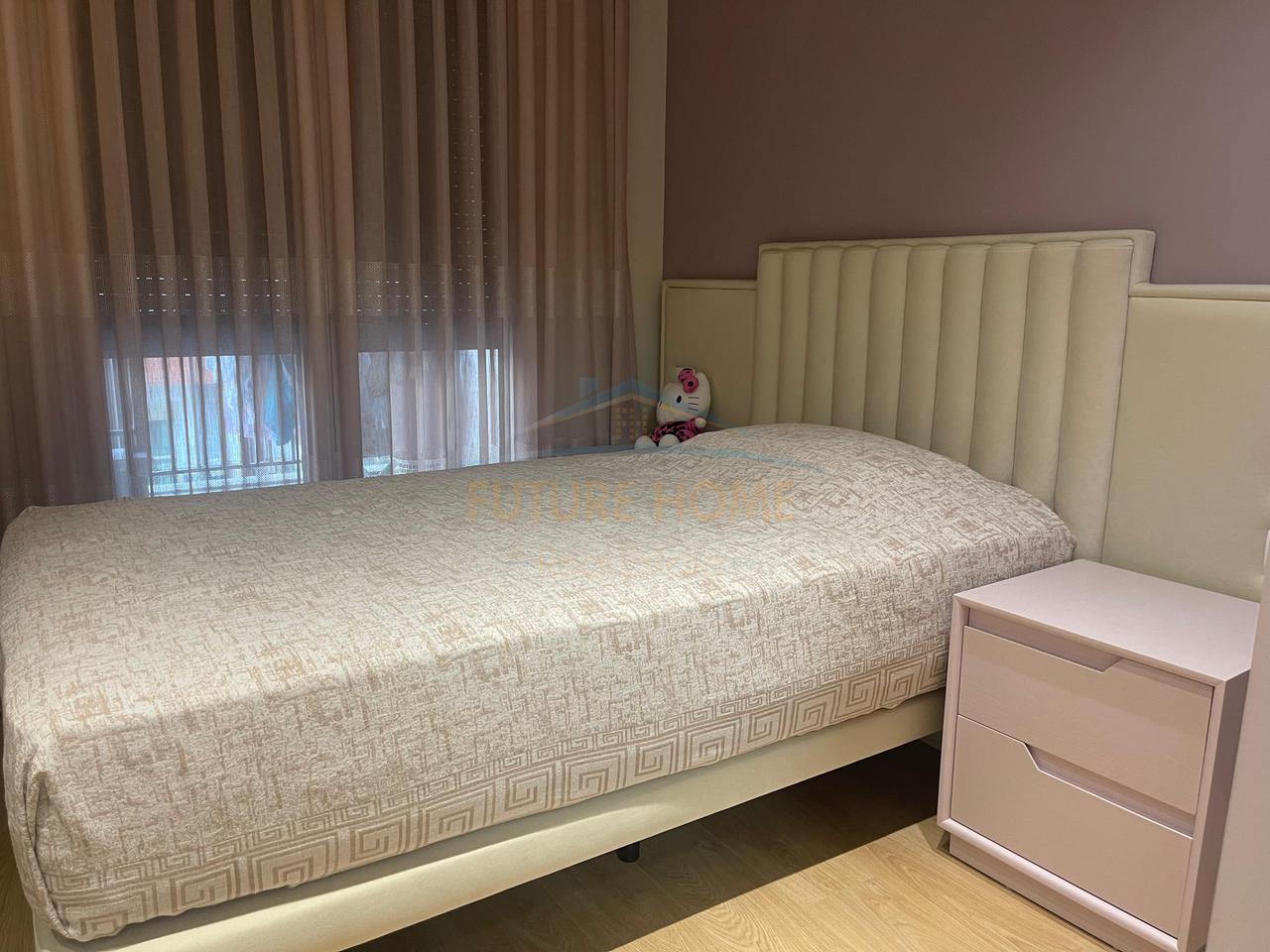 For sale, Apartment 3+1+2+ Parking Space, Kosovareve Street, Tirana