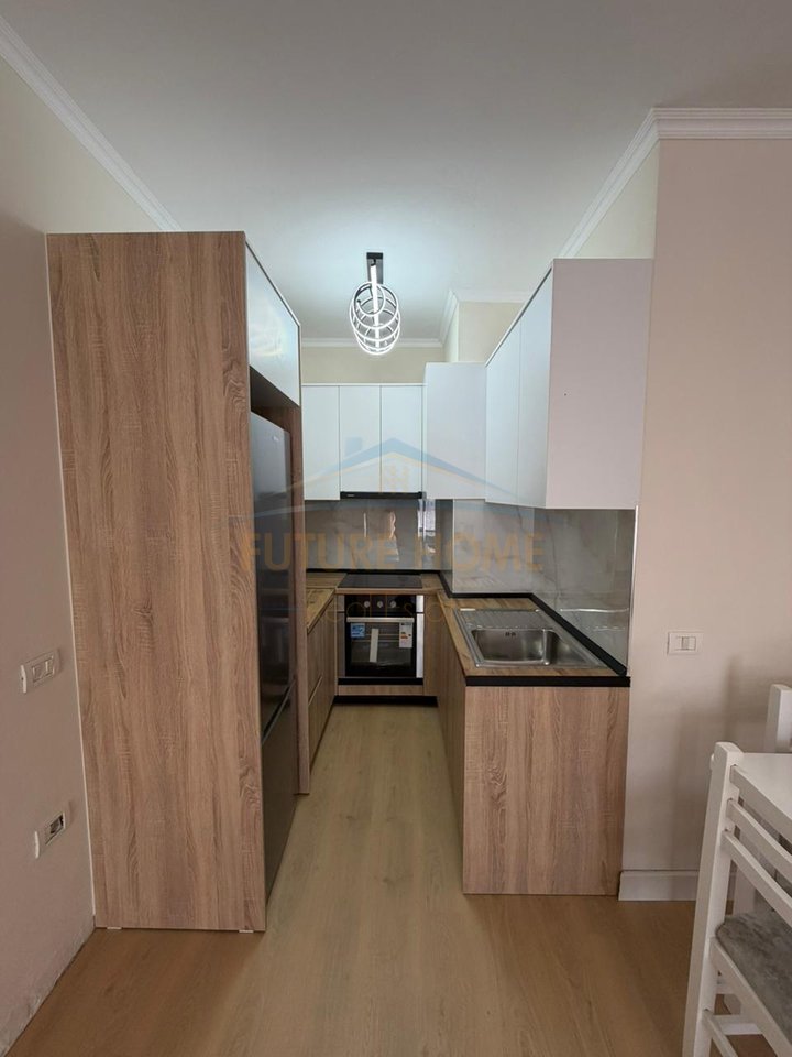 Shitet, Apartament 1+1, Misto Mame