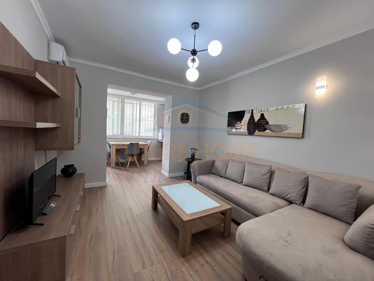Qera, Apartament 2+1, Blloku, Tiranë.