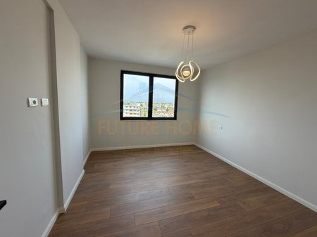 Shitet, Apartament 2+1, Plazh Hekurudha, Durrës