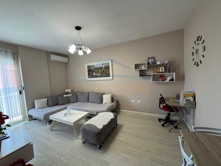 Shitet, Apartament 1+1, Fabrika e Miellit, Tirane