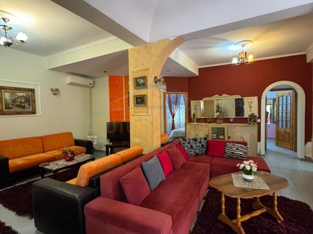 Shitet, Apartament 3+1, Selite, Tirane