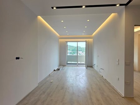 Shitet , Apartament 1+1, Kompleksi Golden Park, Tirane