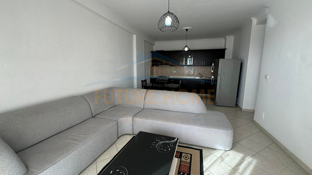 Shitet, Apartament 2+1, Pallatet Romario, Unaza e Re
