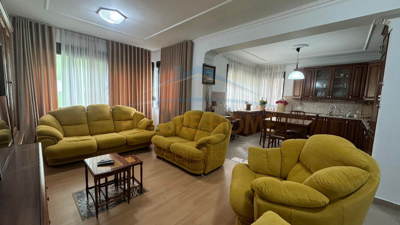 Qera, Apartament 2+1+2, Blloku, Tirane