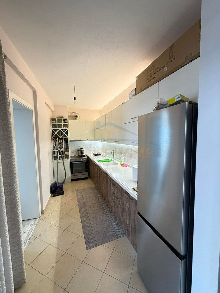 Shitet, Apartament 2+1, Rruga Dritan Hoxha, Tirane