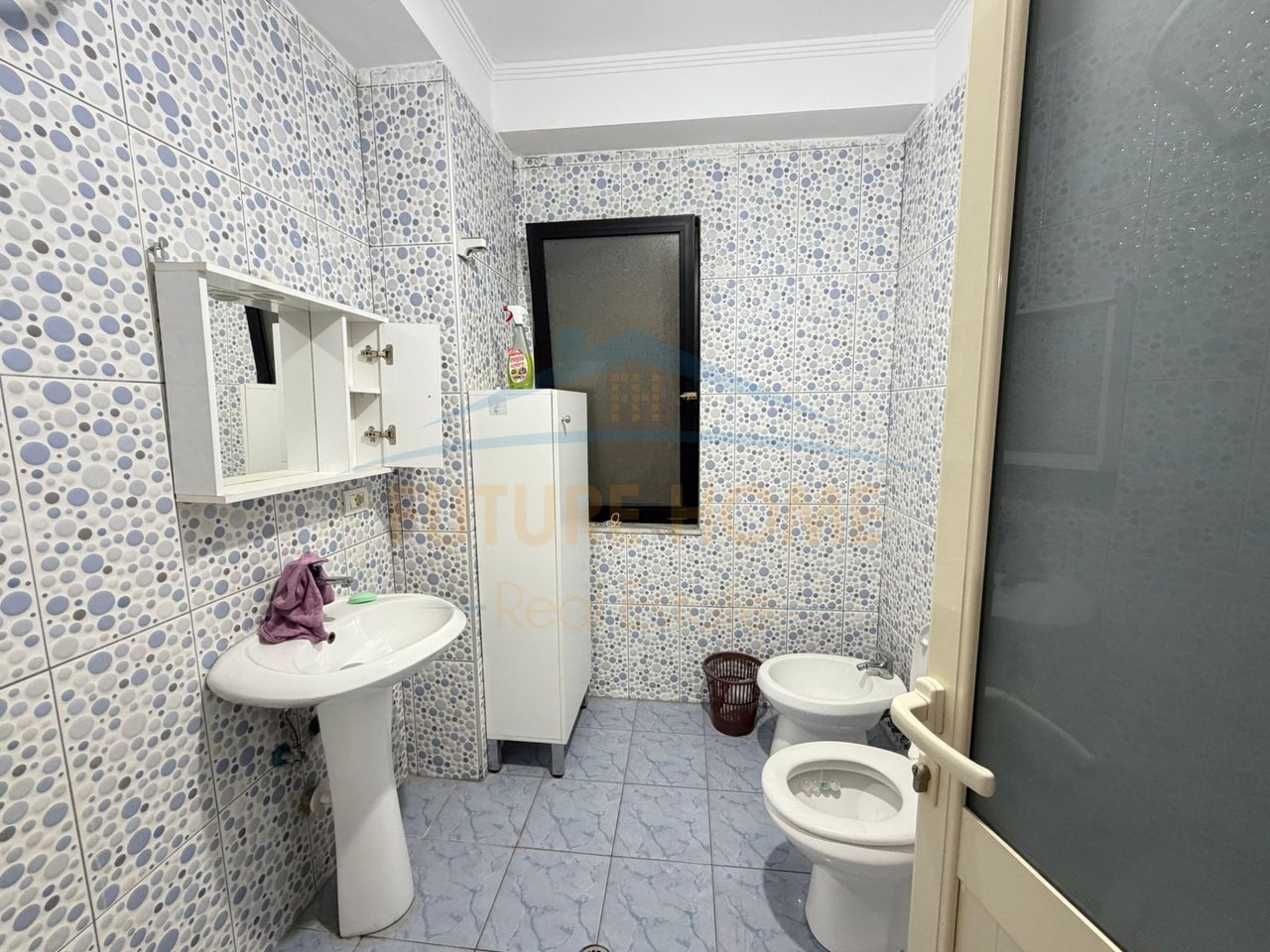 Shitet, Apartament 2+1, Unaza e Re