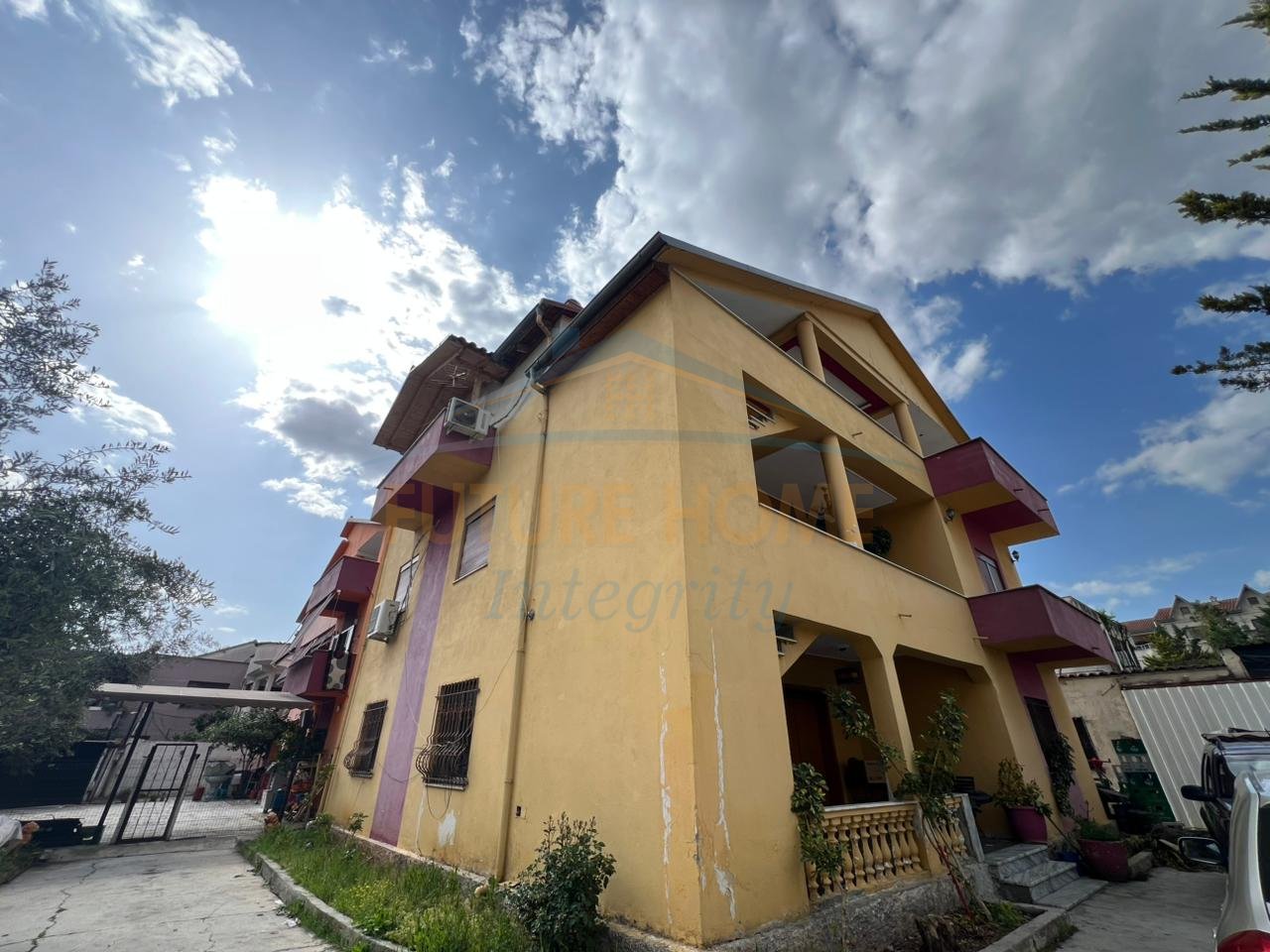 In vendita, Villa su 3 piani, Siri Kodra, Tirana.