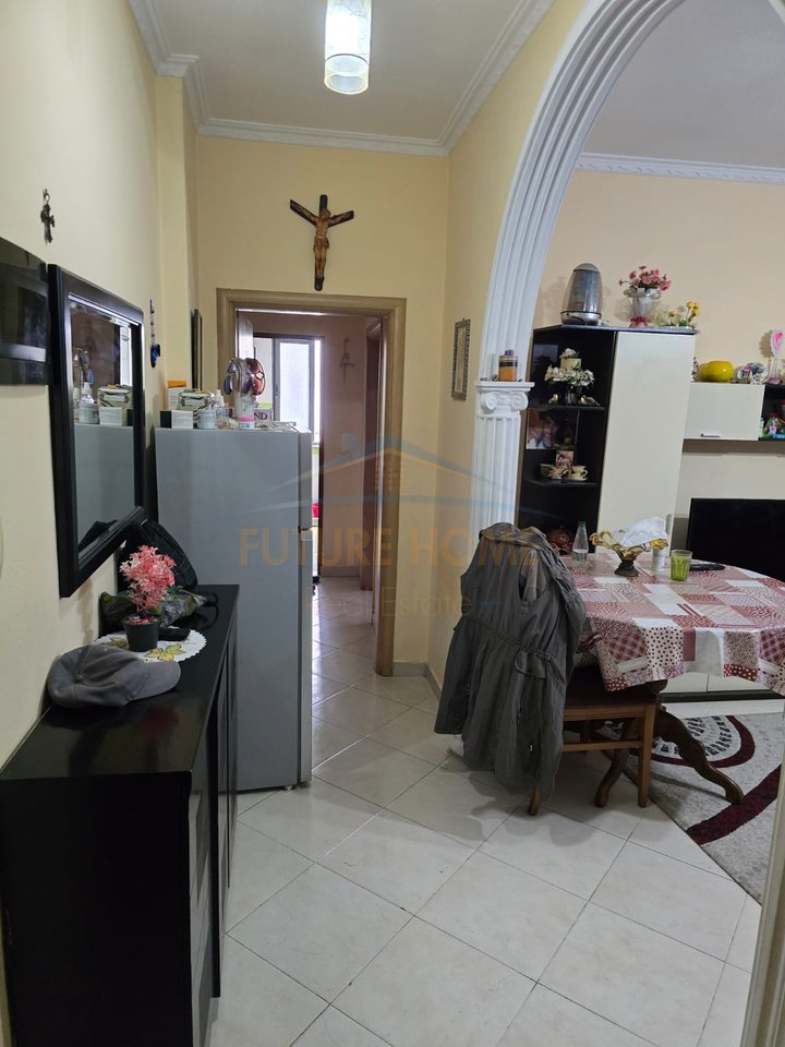 Shitet,Apartament 1+1,Yzberisht
