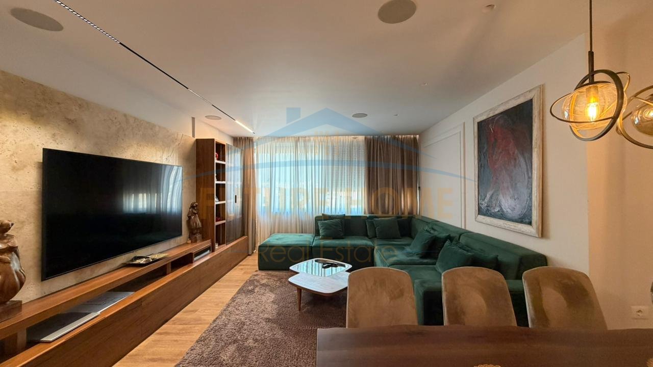 Apartment 3+1+2 for Sale + 2 Parking Spaces, Elbasan Street