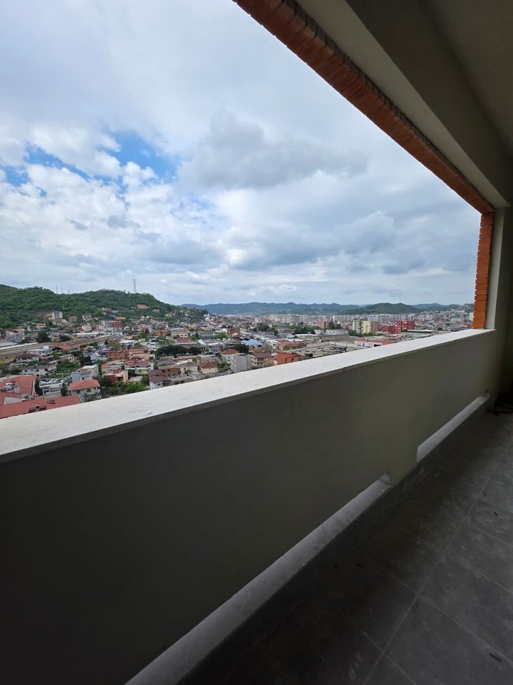 Shitet , Apartament 1+1, Kompleksi Golden Park, Tirane
