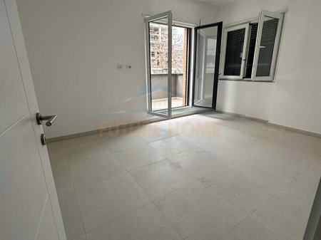 In affitto, Appartamento 2+1, Via Azem Galica, Sottopassaggio Paskuqan