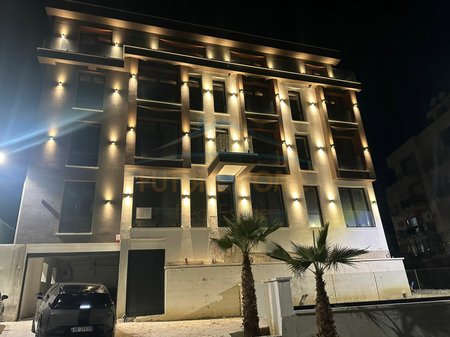 For rent, 5-story villa, Kodra e Diellit 2