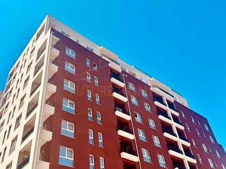 Qera, Ambient biznesi për zyra, Kompleksi Aura, Tiranë.