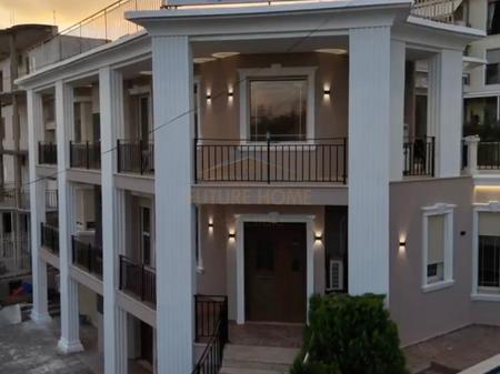 Shitet, Vilë, Porta e Gjelbër, Tiranë