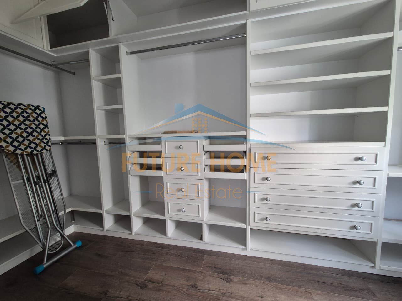 For rent, 2+1+2 Apartment, Dry Lake, Tirana.