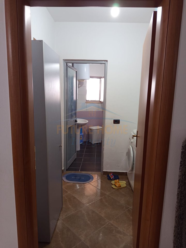 Shitet, Apartament 1+1, Unaza e Re, Tiranë.