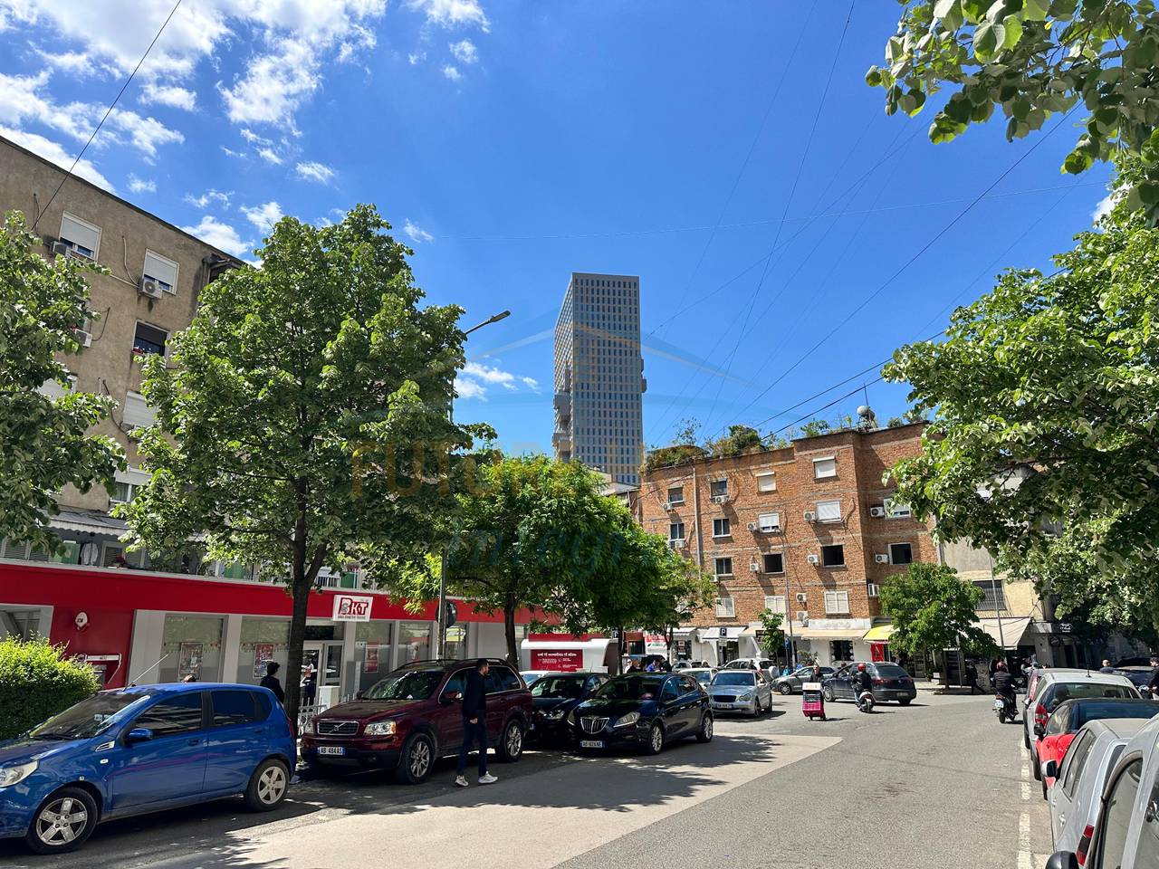 Shitet, Apartament 1+1, Shkolla e Baletit, Tiranë.