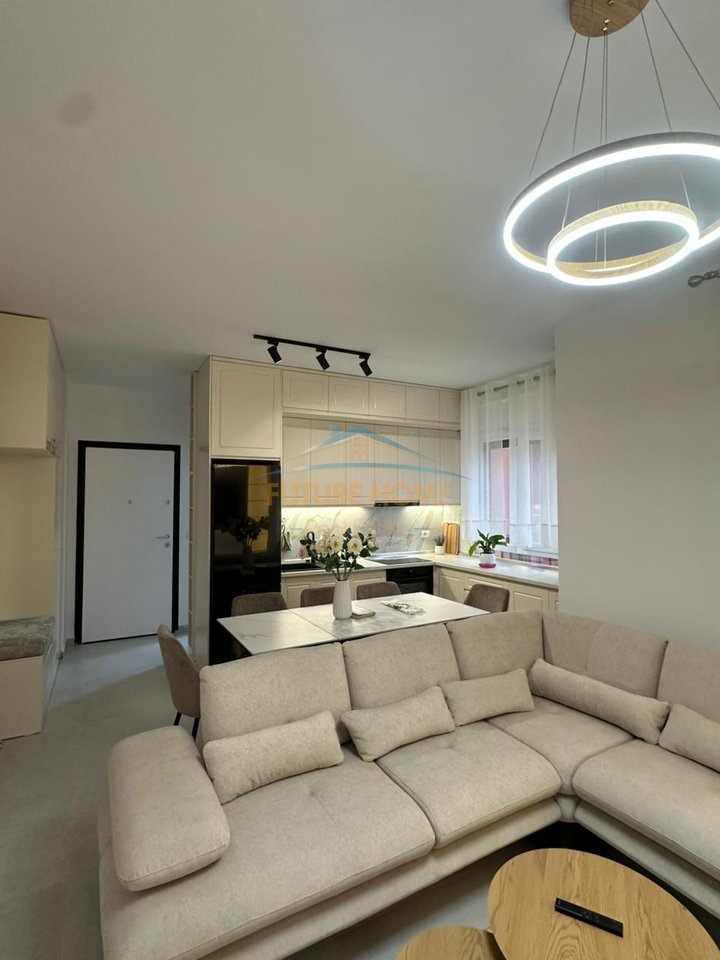 Qera, Apartament 2+1+2, Shkolla e Kuqe , Tirane.