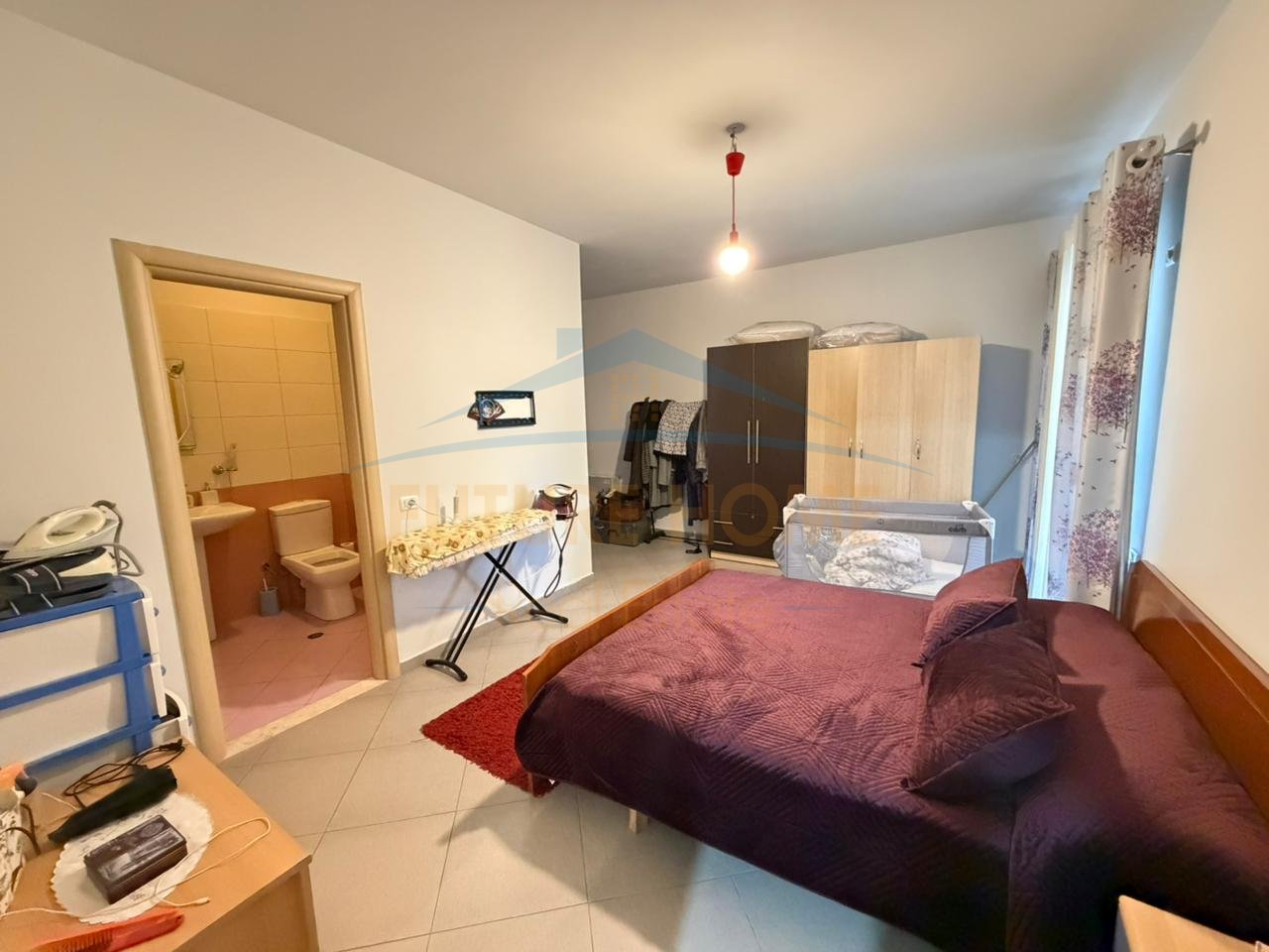 Shitet, Apartament 2+1+2, Unaza e Re, Tiranë.