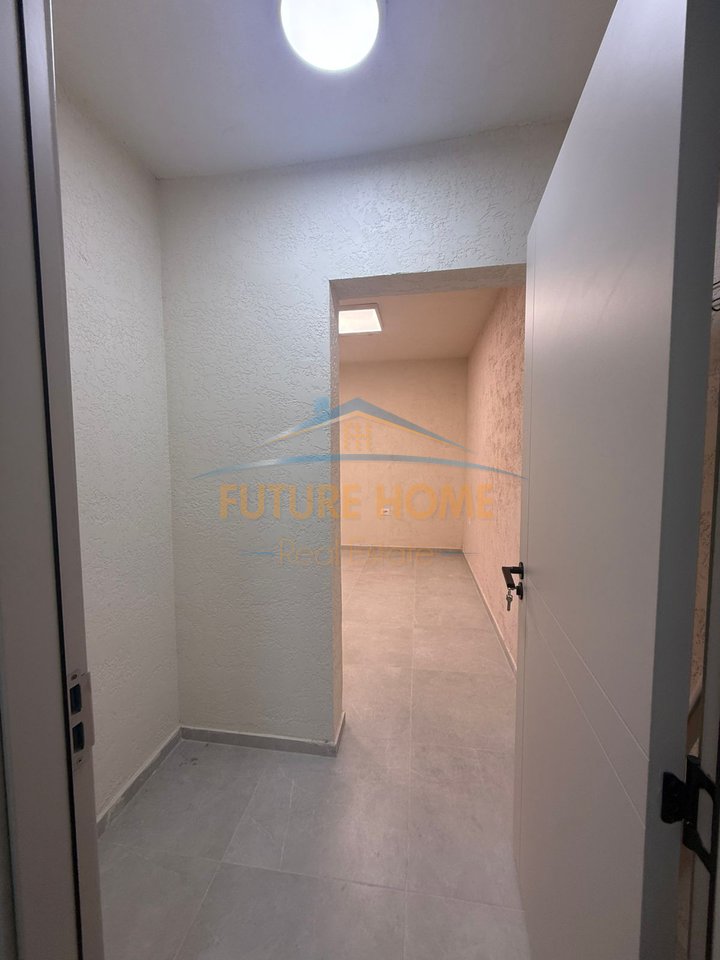 Affitto, Ufficio, Via "Muhamet Gjollesha", Tirana