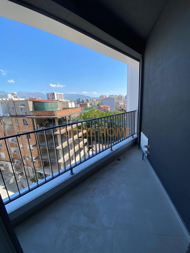 In vendita, Appartamento 3+1+2, Komuna e Parisit, Tirana.