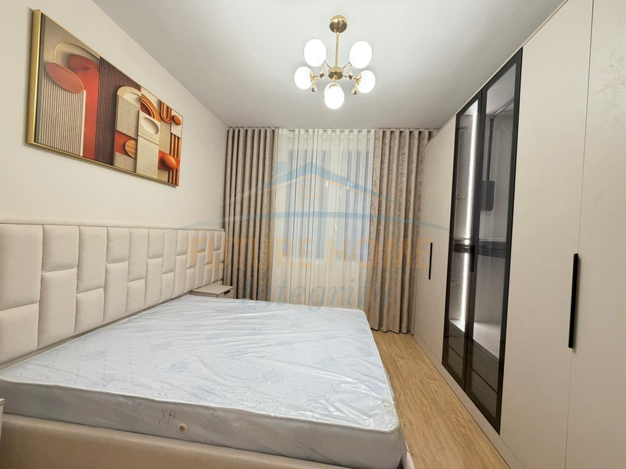 Shitet, Apartament 2+1, Yzberisht, Tiranë.