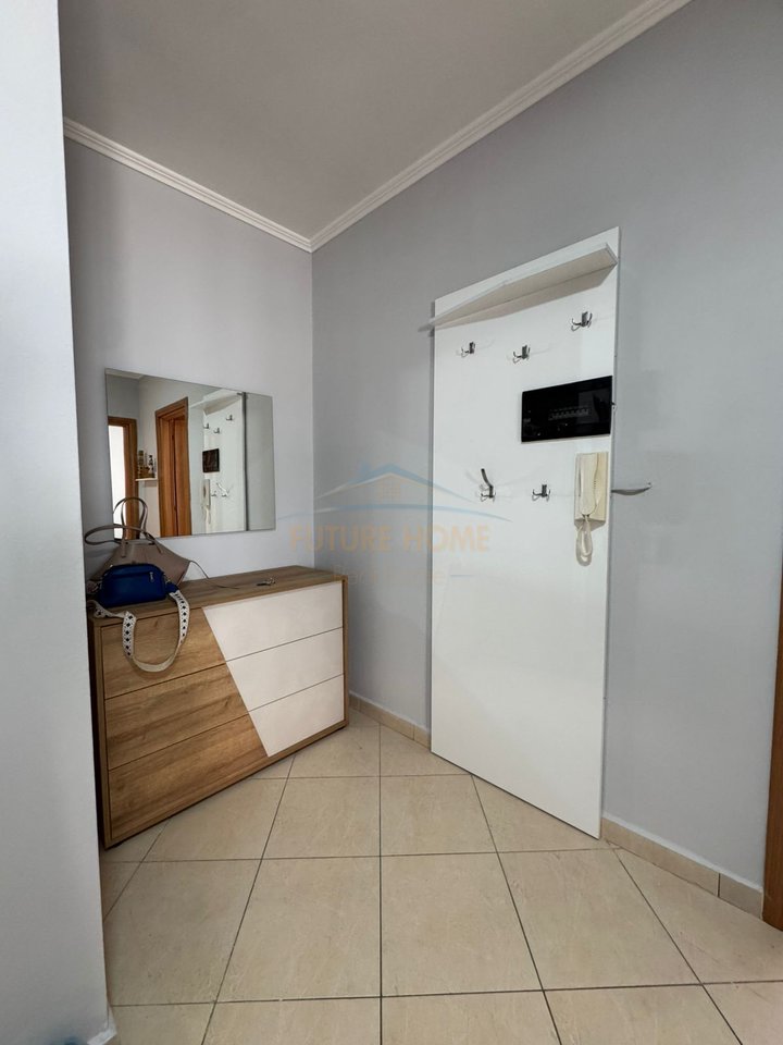 Qera, Apartament 2+1, Rruga Riza Cerova,Tiranë.