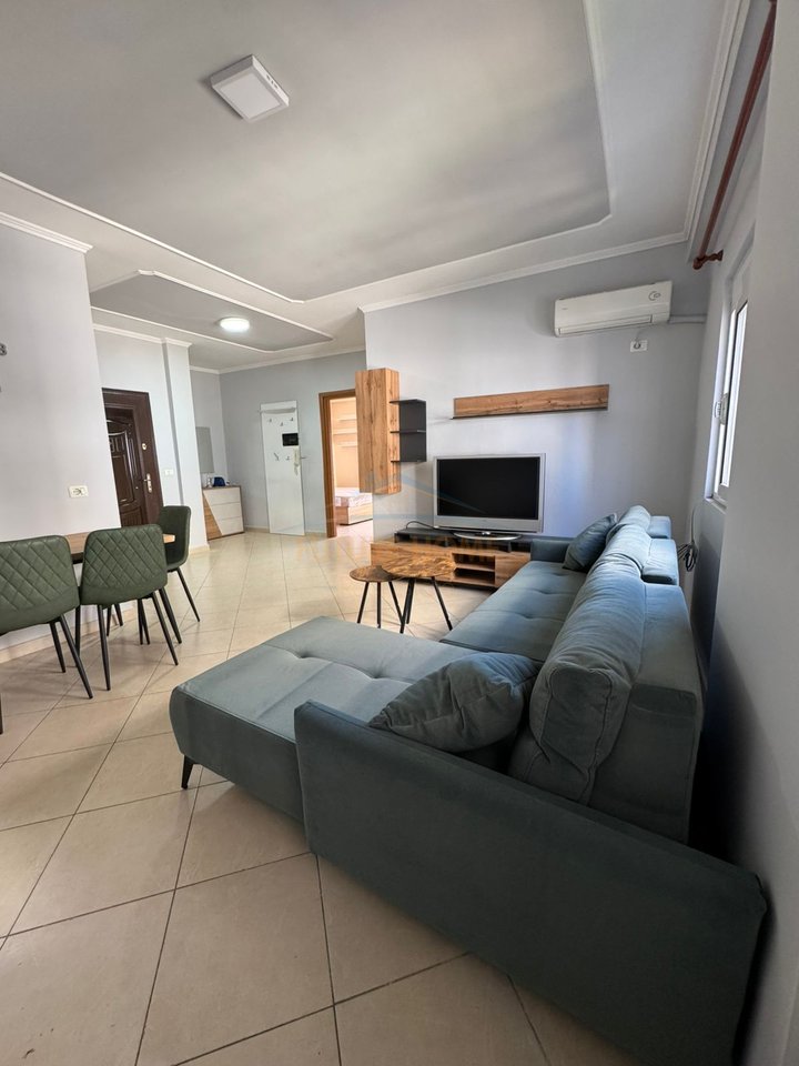 Qera, Apartament 2+1, Rruga Riza Cerova,Tiranë.
