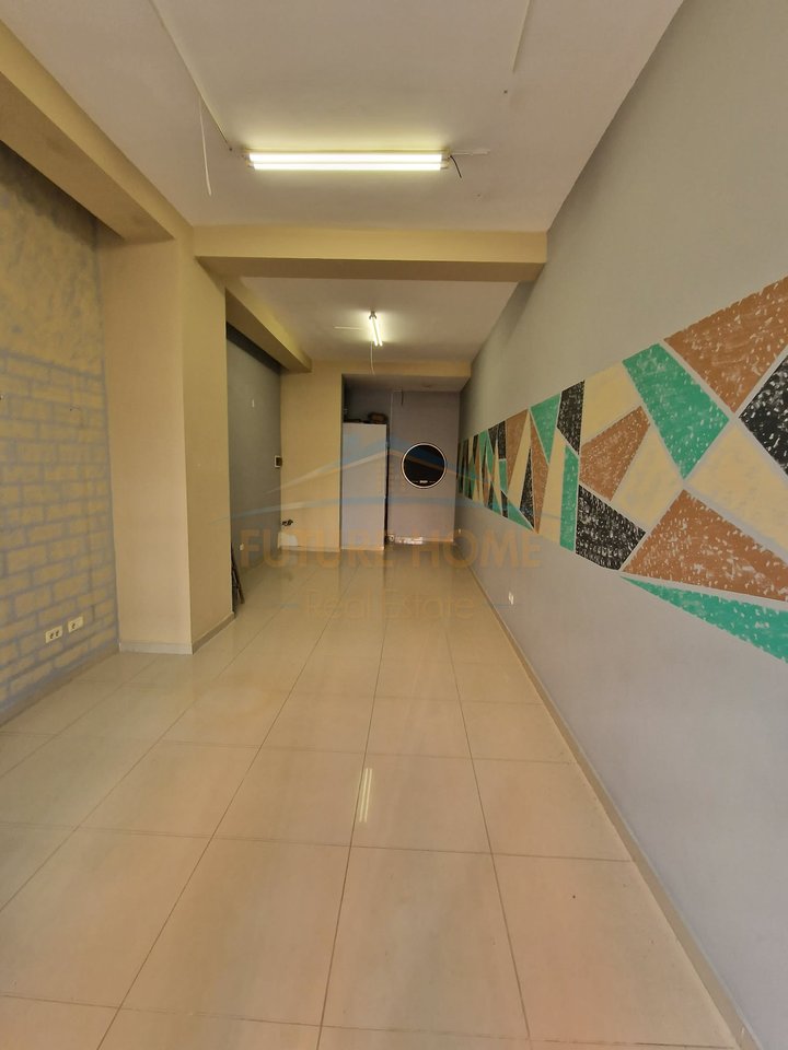 Qera, Ambient Biznesi,Unaza e Re