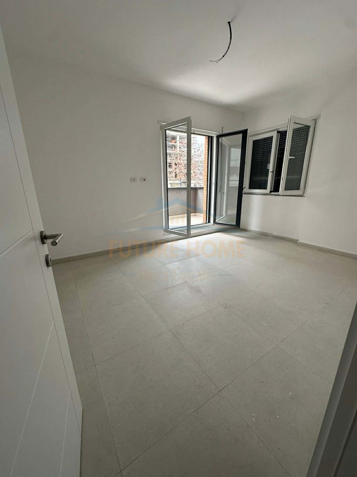 In affitto, Appartamento 2+1, Via Azem Galica, Sottopassaggio Paskuqan