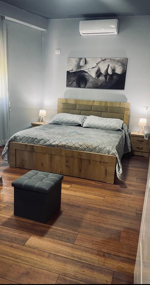 Affitto, Appartamento 2+1+2, Giardino Botanico, Tirana.