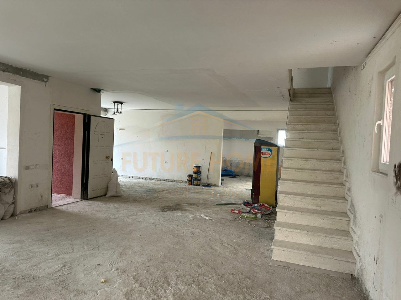 Qera, Vilë 5-Katëshe, Kodra e Diellit 2