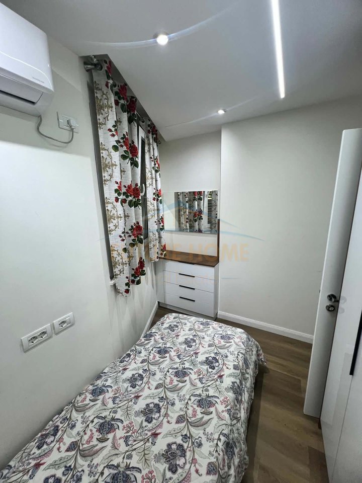 Qera, Apartament 2+1 + Verandë, Ish Fusha e Aviacionit, Tirane